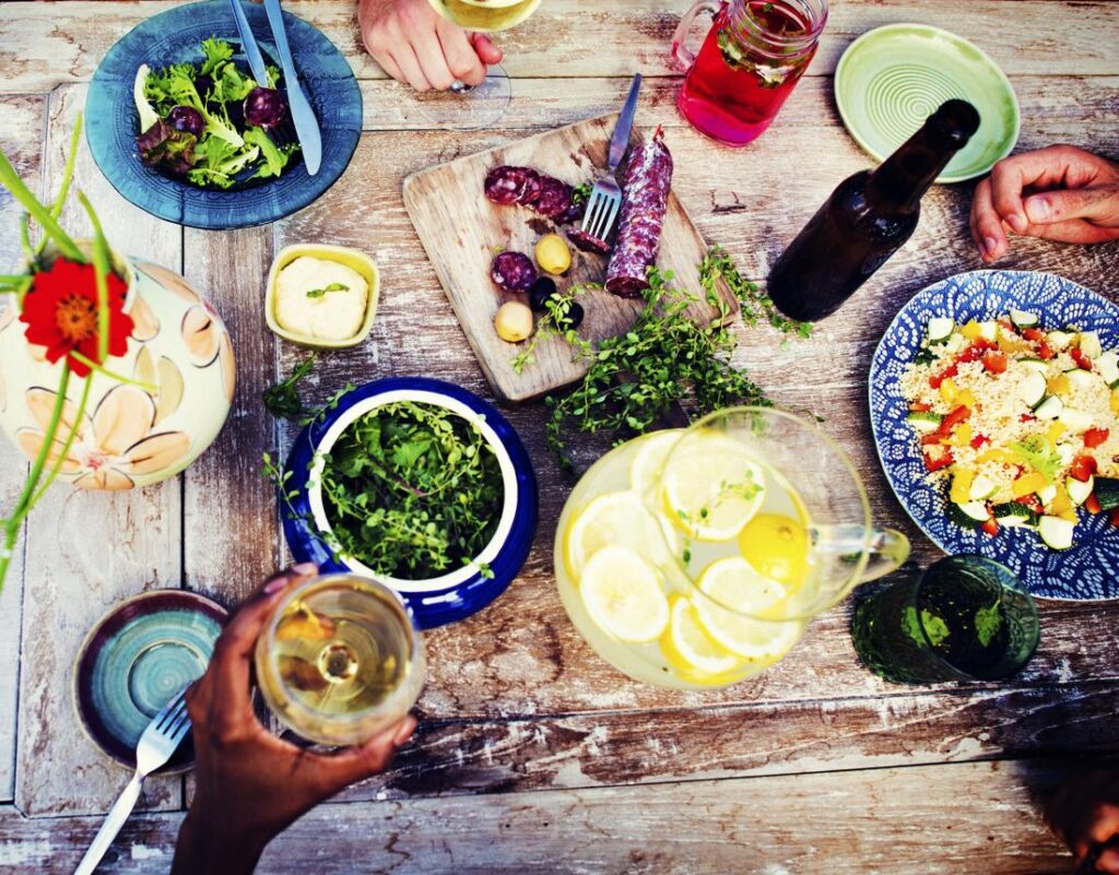 SUMMER HOSTING SO GOOD YOUR GUESTS WON'T WANT TO LEAVE img 4603